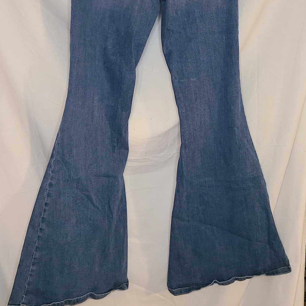 Free People Bell Bottom Jeans, Size 30R - Picture 10 of 14